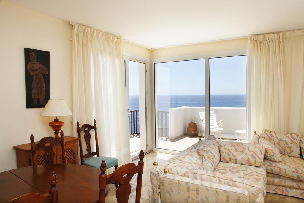 Alua Suites Las Rocas Cala d'Or  Luaran gambar